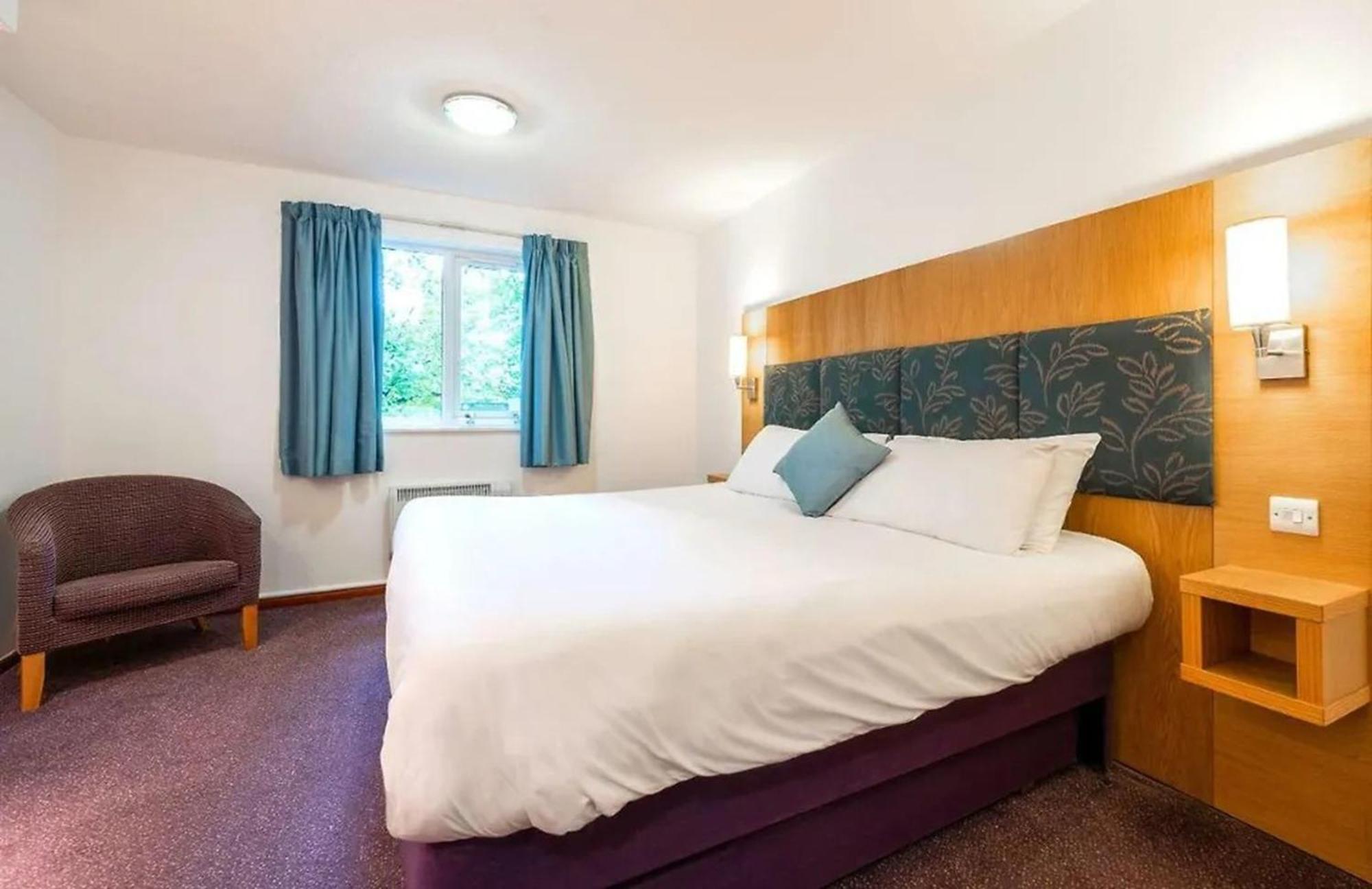 V Lodge Manchester Middleton  Eksteriør billede